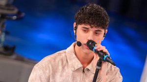 Amici 25: Riccardo Stimolo e le accuse di omofobia, emerge un retroscena choc.