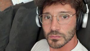 Stefano De Martino sogna Bruno Mars come ospite a Sanremo 2027!