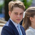 Prince George compie 13 anni: foto esclusiva dal palazzo ricorda un anno di cambiamenti.