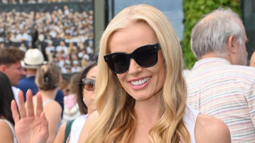 L’abito bianco di Katherine Jenkins: il must dell’estate e star di Wimbledon.