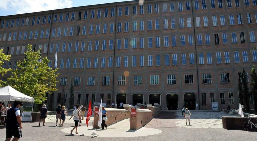 Bimbo tetraplegico: risarcimento di 3 milioni per madre non avvisata sull’ossitocina durante il parto.