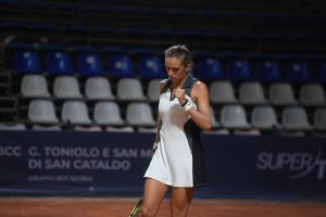 Bronzetti avanza agli ottavi del Palermo Ladies Open, Abbagnato eliminata all’esordio.