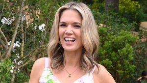 Charlotte Hawkins svela perché un playsuit stampato è l’alternativa ideale ai vestiti estivi.