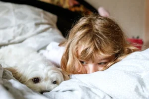 Impatto dell’arrivo di un cucciolo sui bambini: consigli dagli esperti.
