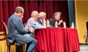 “Curre curre guagliò”: Napoli svela la nuova stagione del Teatro Trianon Viviani. Scopri di più!