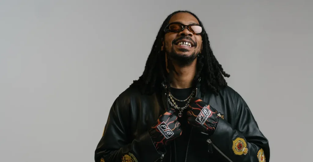 Erick the Architect dei Flatbush Zombies rimpiange la tastiera del suo BlackBerry.