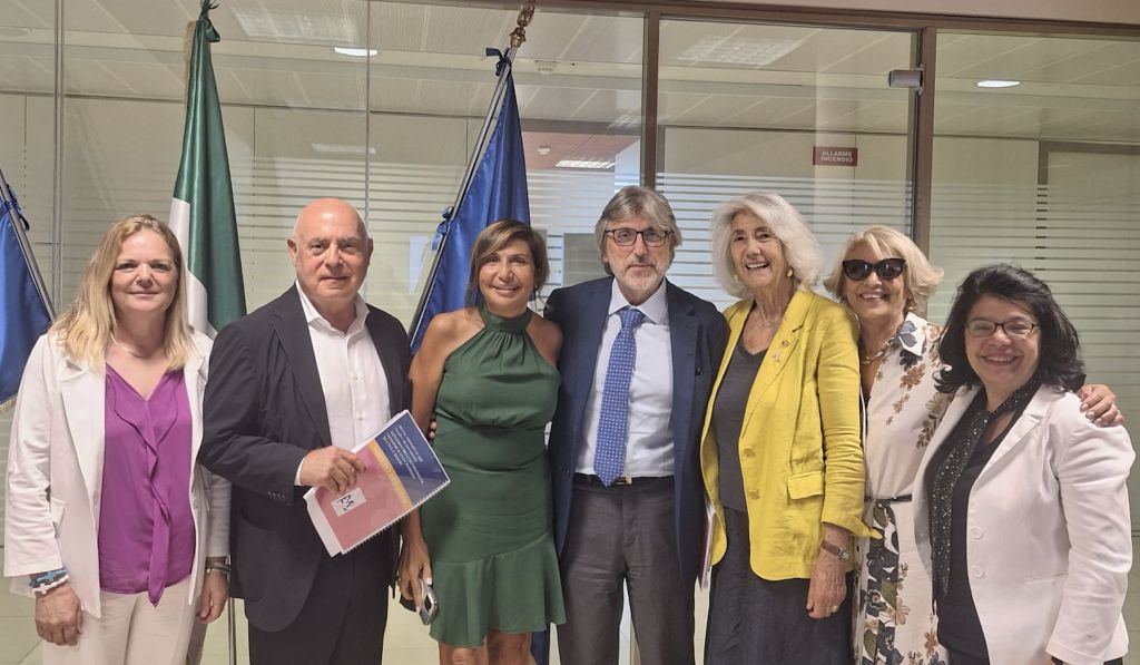 Screening e prevenzione del tumore al seno: Calabria collabora con Europa Donna Italia.