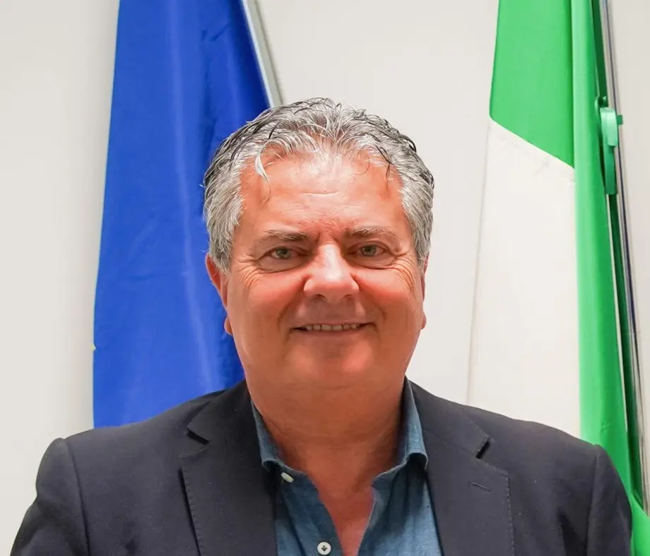 Calabria: Mancuso promuove il demanio marittimo come modello per la direttiva Bolkestein.