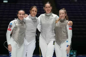 Le azzurre del fioretto in finale ai Mondiali di scherma, ottava medaglia per l’Italia a Hong Kong