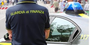 Sequestrati 5,5 kg di hashish: arrestato il destinatario a Roma e Cagliari.