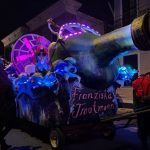 Da Mardi Gras a marsh: Glass Half Full trasforma i bicchieri in una costa della Louisiana.
