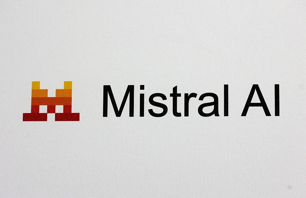 Mistral AI: tutto quello che devi sapere sul nuovo concorrente di OpenAI.