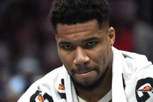 Ufficiale: Giannis Antetokounmpo si unisce ai Miami Heat per una nuova entusiasmante avventura!