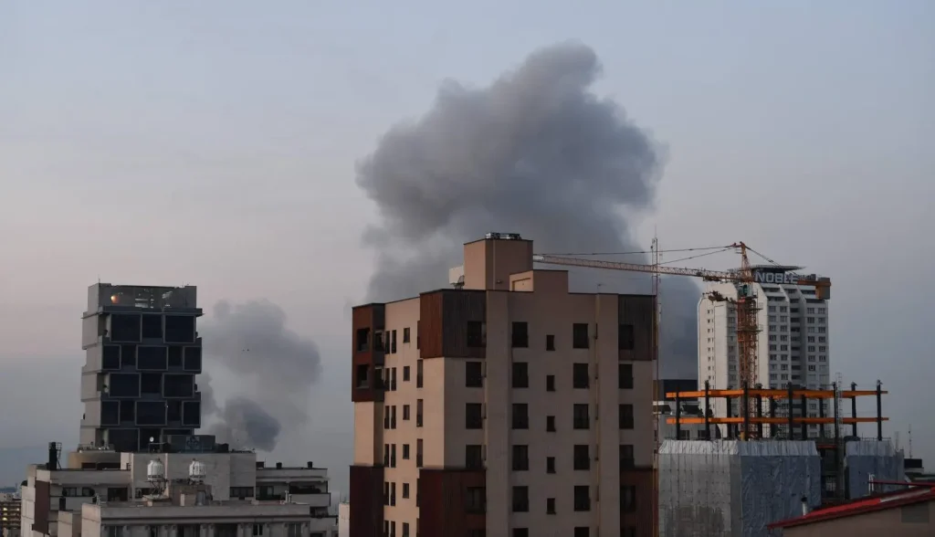 Iran: attacco USA a Bandar Khamir, sette vittime; esplosioni scuotono Chabahar.