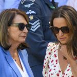 Carole e Pippa Middleton evitano l’imbarazzo a Wimbledon grazie a un’esperienza privilegiata quest’anno.