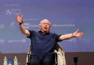 Lino Banfi a 90 anni: Torniamo a usare la parola ‘amore’ nel quotidiano