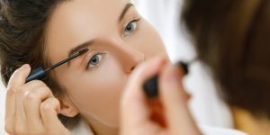 Mascara per sopracciglia: i top da provare per uno sguardo perfetto e definito.