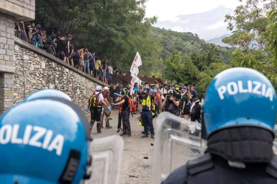 No Tav, il Gip convalida due arresti dopo gli scontri di sabato in Val di Susa