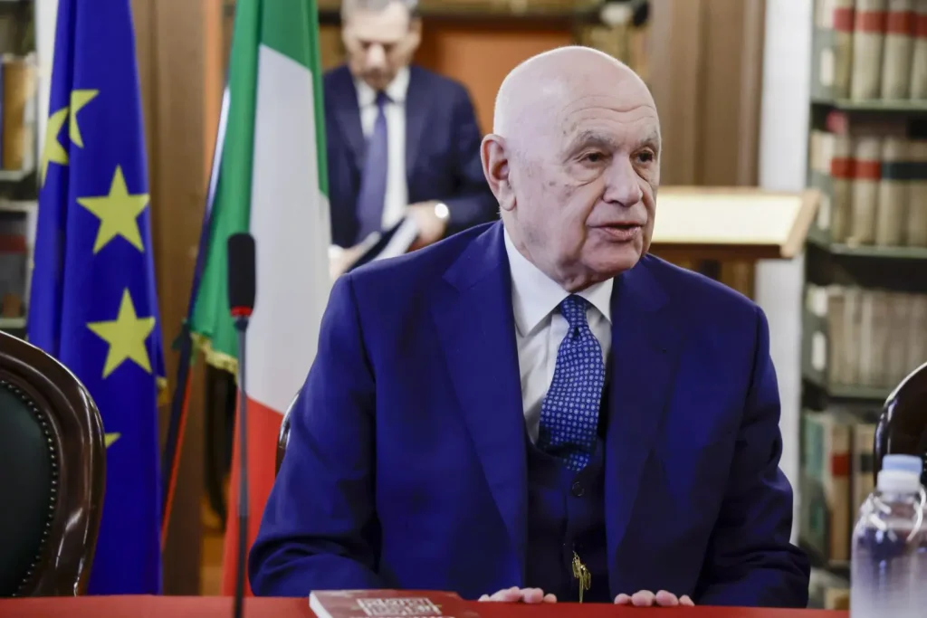 Nordio avvia istruttoria sulla grazia a Roggero, Mattarella: “Decisione spetta al Presidente”