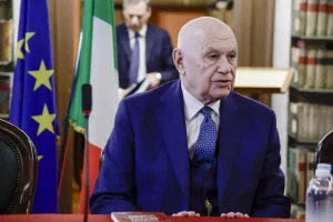 Nordio avvia istruttoria sulla grazia a Roggero, Mattarella: “Decisione spetta al Presidente”