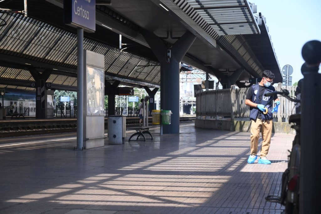 Arrestati sei membri dei Latin King per l’omicidio alla stazione di Milano Certosa.