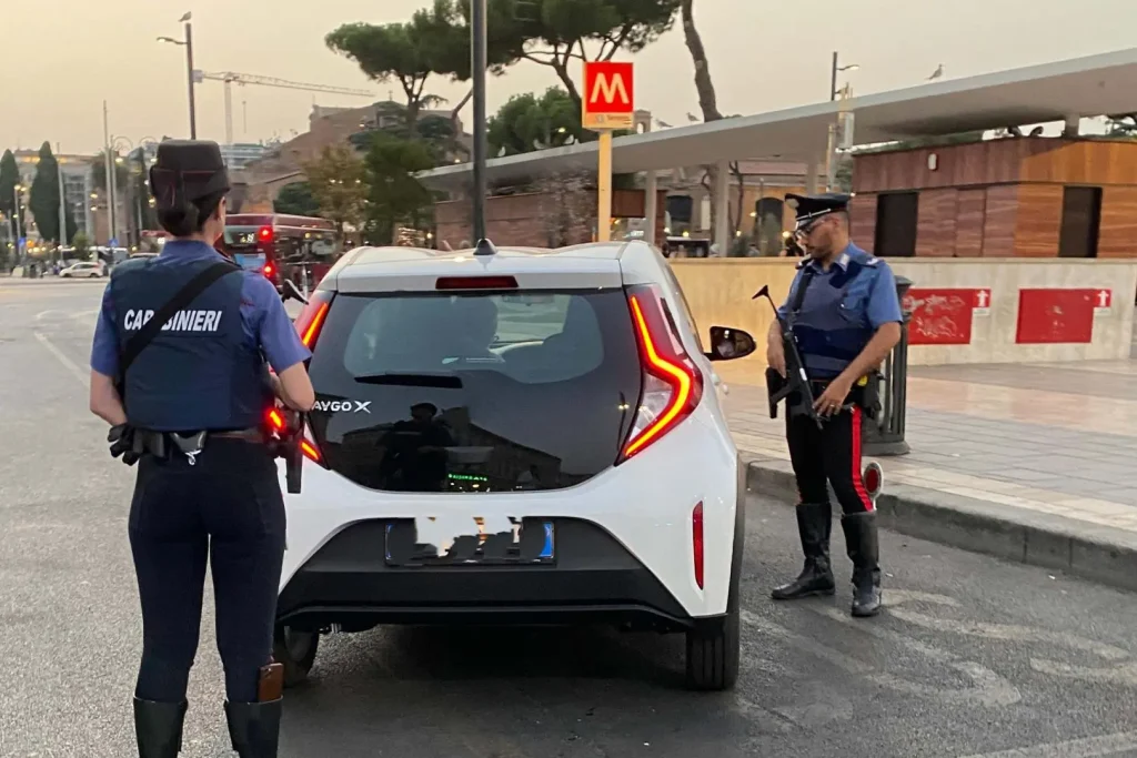 Maxi controlli a Roma: 21 arresti e 14 denunce nella zona della stazione Termini.