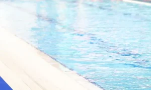 Tragedia a Milano Marittima: bimba perde la vita in piscina d’hotel.