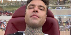 Fedez: nuovo ricovero in ospedale dopo la nascita del terzo figlio. Tanti auguri!