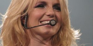 Britney Spears cancella lo sfogo sui social: il messaggio che ha sorpreso i fan.