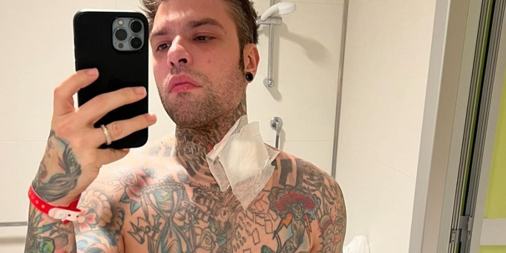 Fedez torna a casa dopo la degenza: la sua emozionante rinascita.
