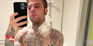 Fedez torna a casa dopo la degenza: la sua emozionante rinascita.