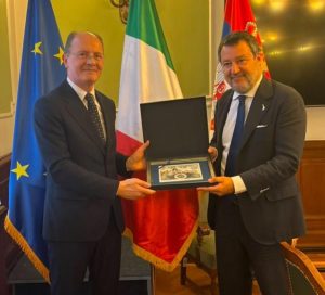 Salvini incontra Palalic: rafforzata amicizia tra Italia e Serbia nella diplomazia parlamentare.