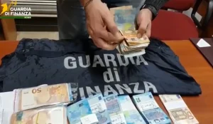 Sequestro di 1,5 milioni a imprenditori considerati “socialmente pericolosi” a Roma.