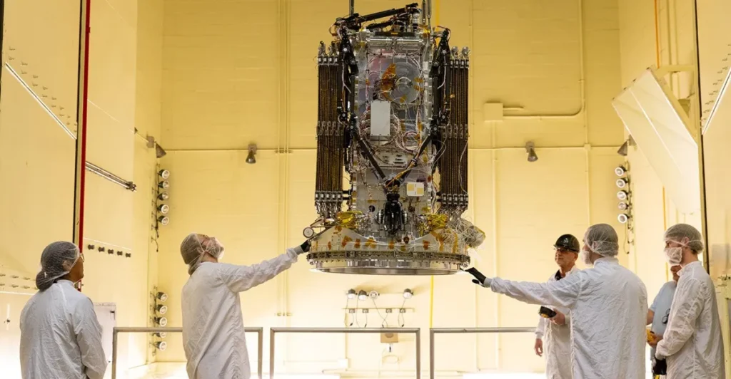 NASA lancia missione d’emergenza per salvare il satellite Swift dall’impatto con la Terra.