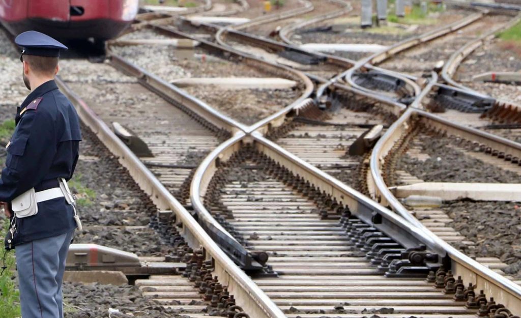 Tragedia a Udine: operaio perde la vita travolto da un treno.