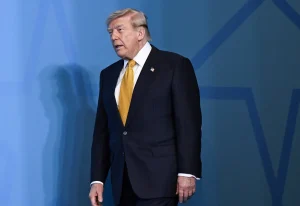 Trump ad Ankara: critica la NATO e l’Italia, avverte sull’Iran e la tregua.