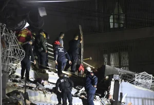 Terremoto in Venezuela: vittime a 4.930, feriti 16.740. Emergenza in aumento.