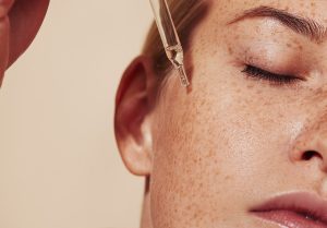 Scopri i top esfolianti viso per una pelle luminosa e levigata.