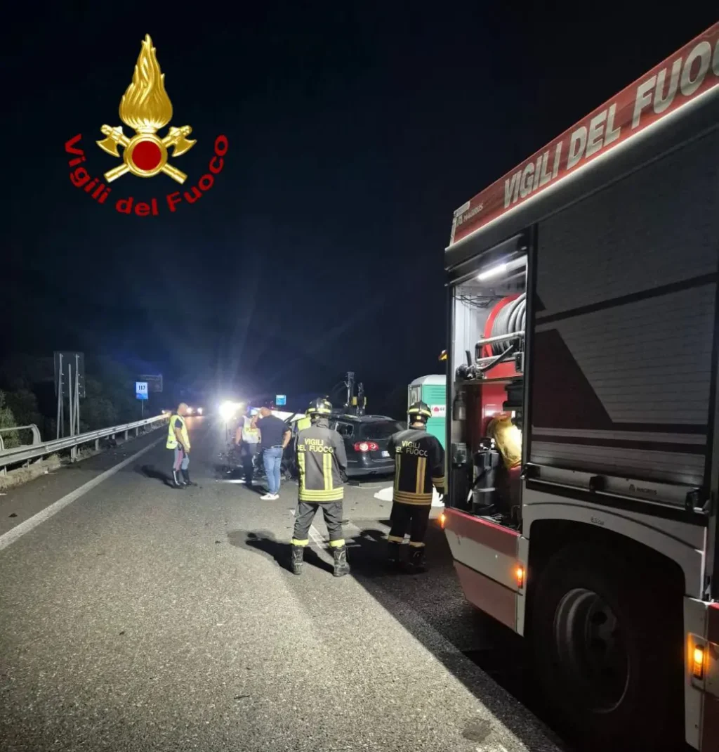 Tragico incidente sulla Statale 131: morto un uomo, salvato un bimbo di 10 anni.