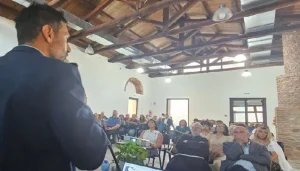 Tecnologie e comunità: l’analisi approfondita di Igor Guida nel dibattito contemporaneo.