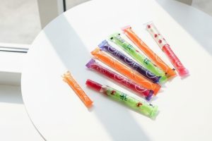Richiamo caramelle jelly straws dalla Cina: pericolo soffocamento per additivo non consentito.