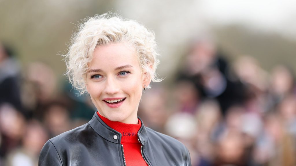“Guilty Creatures”: Julia Garner in una avvincente serie thriller su Apple TV. Scopri di più!