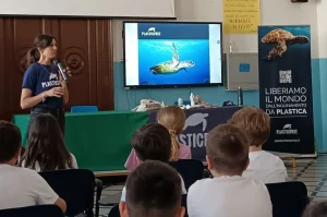 Sicilia, oltre 5.500 studenti coinvolti nell’educazione ambientale: un anno di lezioni contro l’inquinamento da plastica