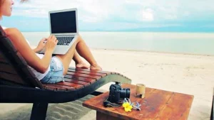 Spiagge intelligenti: quando il mare incontra la tecnologia