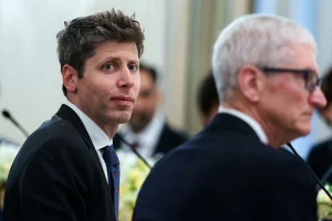 Apple fa causa a OpenAI per presunto furto di segreti commerciali.