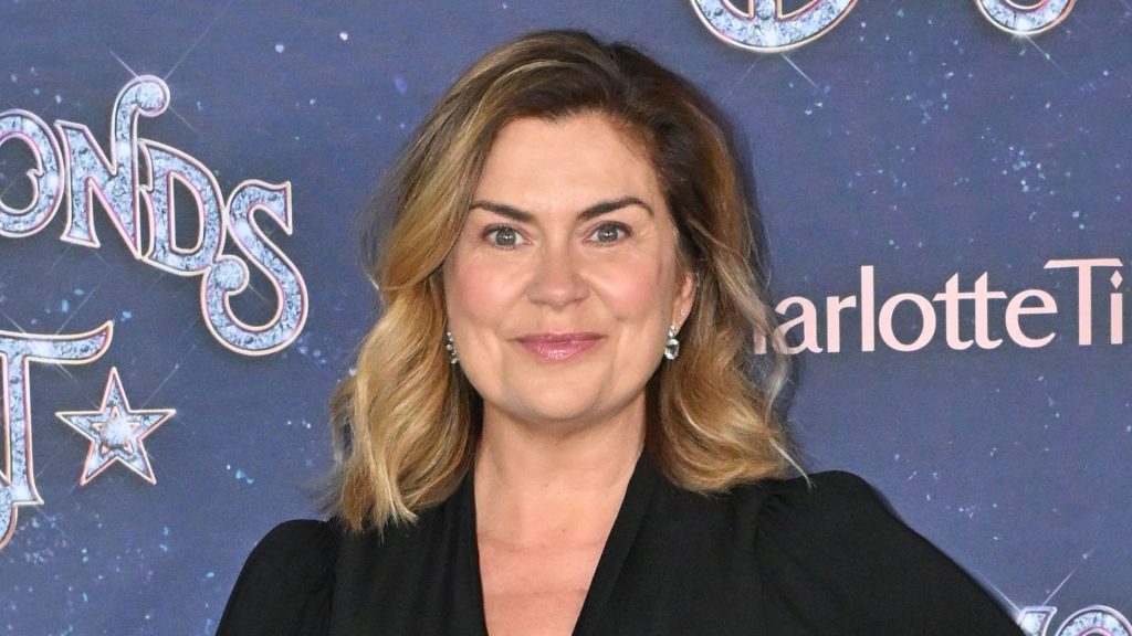 Amanda Lamb’s Rixo dress redefines the classic LBD for summer, adored by fashion experts.