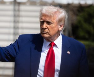 Corte Suprema protegge i valori americani contro le sfide di Trump.