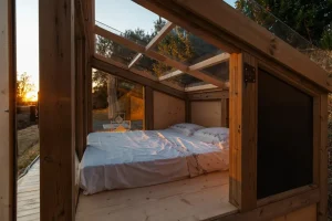 Dormire all’aperto: 5 soggiorni insoliti per addormentarsi sotto le stelle