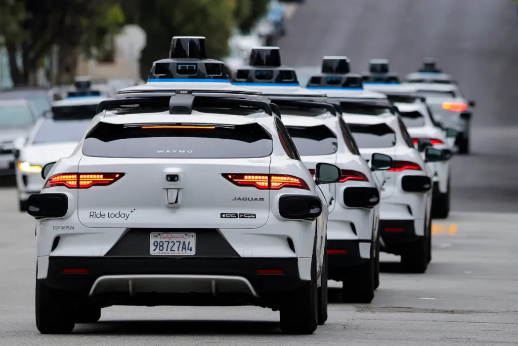Ultimatum per i robotaxi: il futuro della mobilità è ora o mai più.