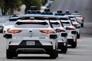 Ultimatum per i robotaxi: il futuro della mobilità è ora o mai più.